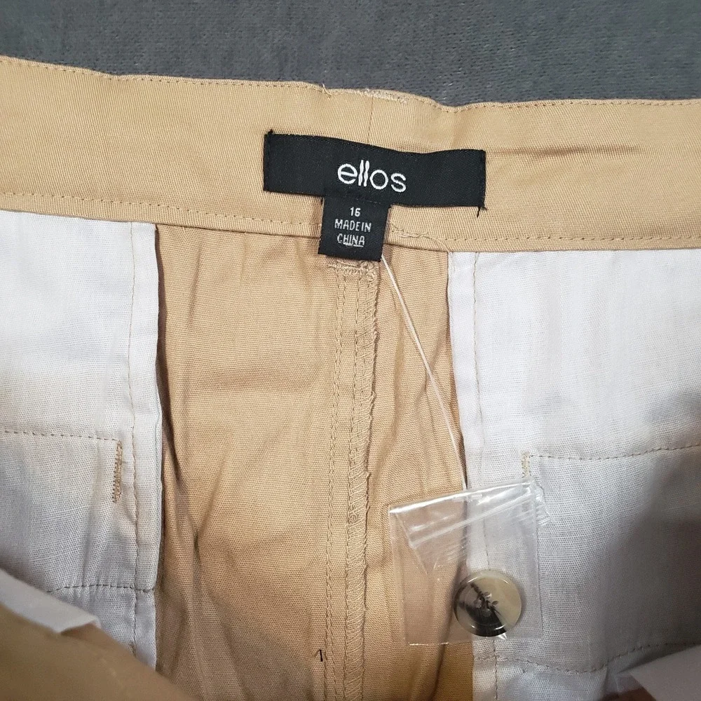 Ellos Chino Shorts‎ Womens 16 Tan Cotton Blend Stretch Flat Front Casual Classic